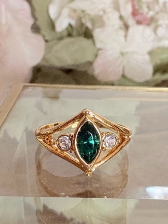Avon Jewelry - VTG 1995 Avon Emerald Marquise Rhinestone Gold Plated Ring Sz 8.5